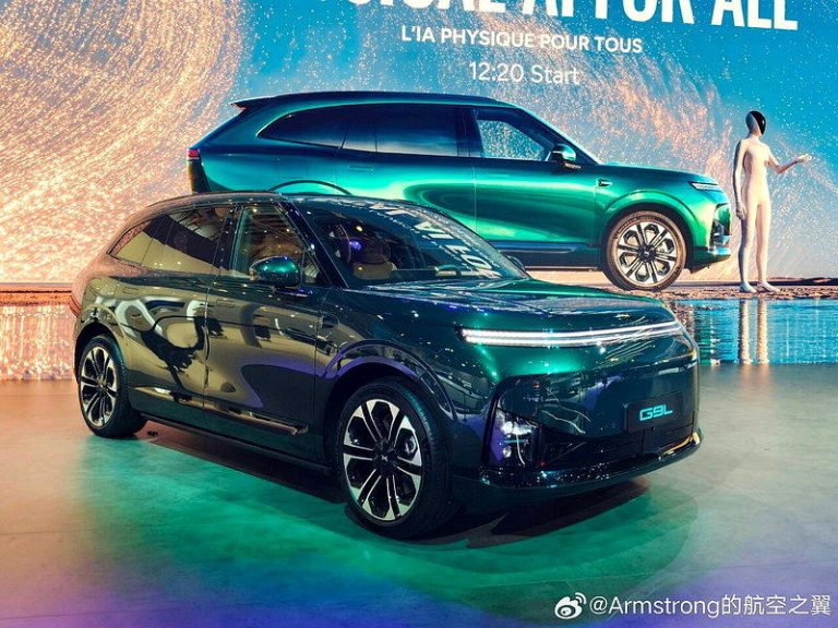 捷克车评:中国车内装一个样 巴黎车展被指互抄 一高管:只抄1家 中国品牌在巴黎车展大秀新车与智能科技,但部分高端SUV被指缺乏设计特色,内装配置...