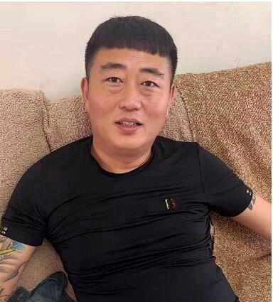中国网红「沂蒙三老板」孙翊洺惊传猝逝。(图/摘自抖音)