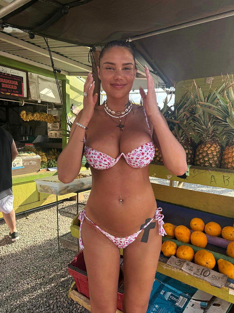 澳洲泳衣模特儿萨哈拉雷伊惊传离世,年仅34岁。图/摘自sahara_ray IG