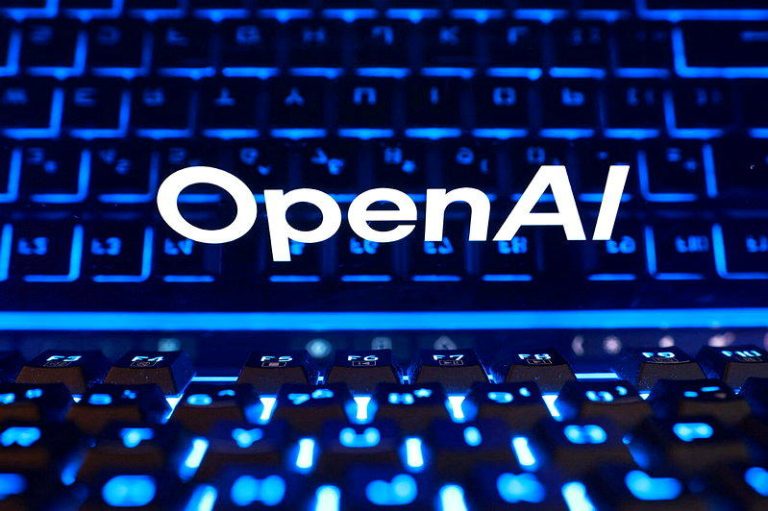 抢在Anthropic上市前 OpenAI传加速募资300亿美元 估值拚破1.4兆 部分投资人认为,OpenAI此时加快募资,是为了抢先取得原本可能流向Anthro...