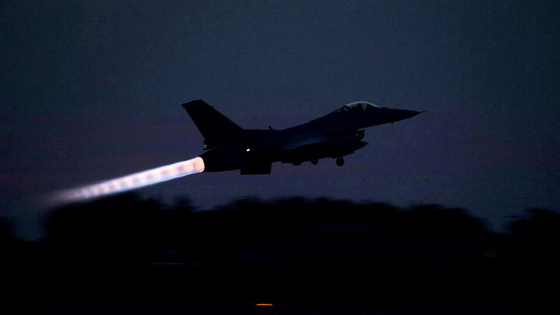 南韩空军一架F-16战斗机2017年在群山空军基地参与「超级雷霆17」(MAX ...